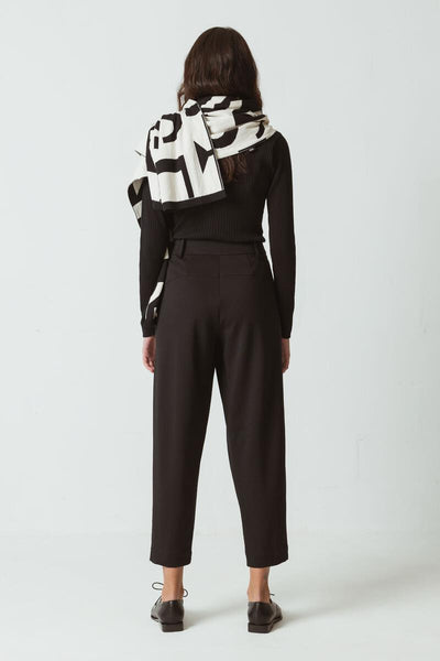 Iraeta Knit Scarf Black Print