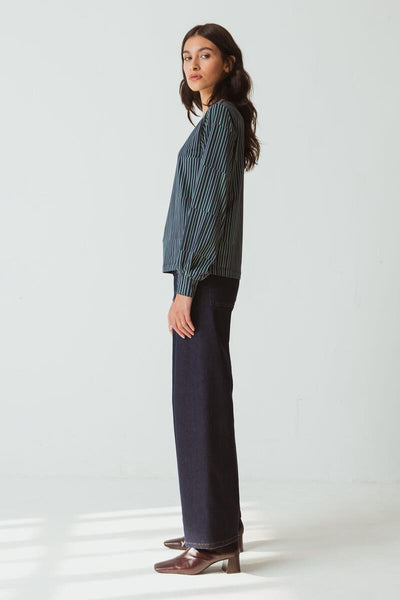 Kattin Top Navy & Green Print