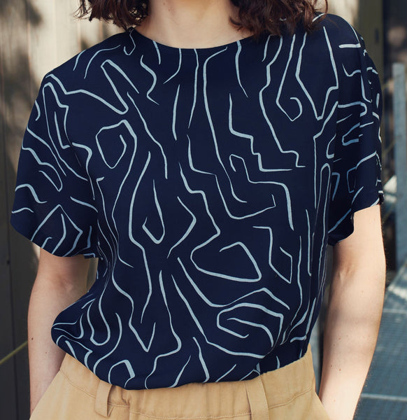 Dilara Top Navy Print
