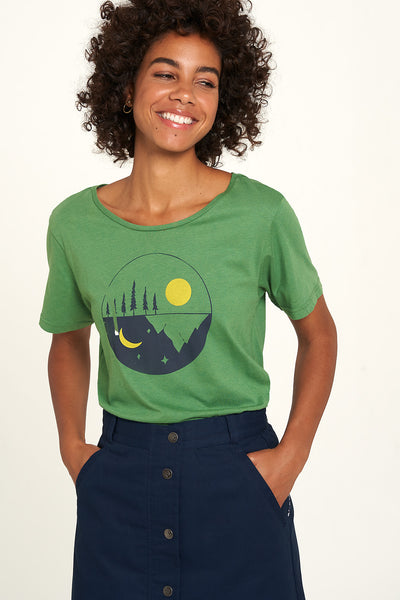 Graphic Tee Green Moon