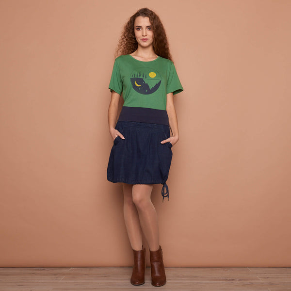 Graphic Tee Green Moon