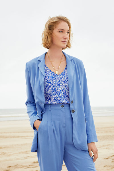 Sleeveless V-Neck Top Blue Print