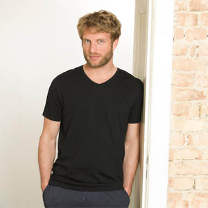 LC Organic V-Neck T-Shirt Black